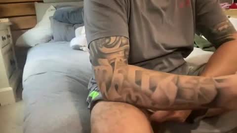 Snapshot of stroking33again chatting on June 27, 2026, 4:34 pm stroking33again online show from June 27, 2026, 4:34 pm