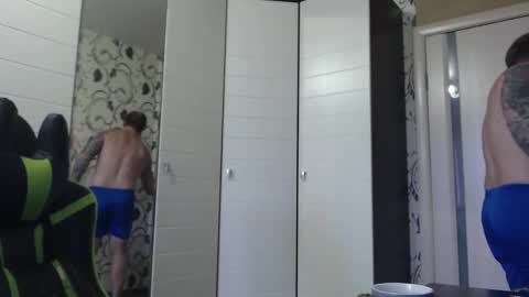 Alex online show from November 18, 2025, 9:03 am