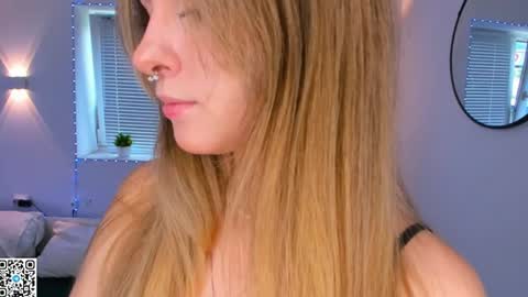 Olivia online show from June 15, 2026, 1:08 am