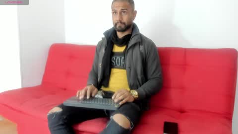 STUD HUNK LATIN online show from December 10, 2024, 7:32 pm