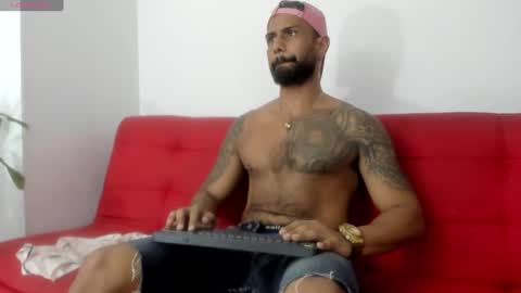 STUD HUNK LATIN online show from December 18, 2024, 11:51 pm