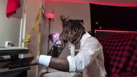 Hot Chocolate online show from February 8, 2026, 7:28 pm