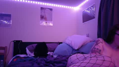 Snapshot of subbypunkruby77 chatting on January 16, 2025, 4:49 am SubbyPunkRuby online show from January 16, 2025, 4:49 am