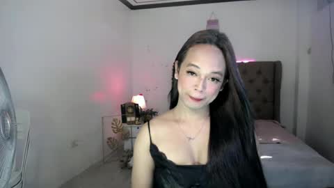 Snapshot of submissive_jane chatting on June 18, 2026, 7:19 am CALL ME JANE online show from June 18, 2026, 7:19 am