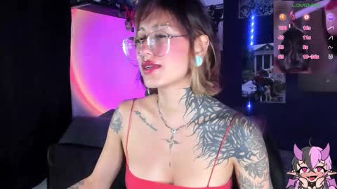 Snapshot of succubus_girl_ chatting on September 20, 2025, 12:11 am Alexy online show from September 20, 2025, 12:11 am