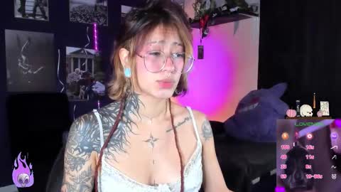 Snapshot of succubus_girl_ chatting on November 16, 2025, 2:11 pm Alexy online show from November 16, 2025, 2:11 pm