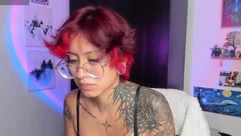 Snapshot of succubus_girl_ chatting on June 11, 2026, 3:43 pm Alexy online show from June 11, 2026, 3:43 pm