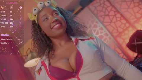 Snapshot of succubus_rosemilk chatting on November 2, 2025, 2:03 am Succubus RoseMilk online show from November 2, 2025, 2:03 am