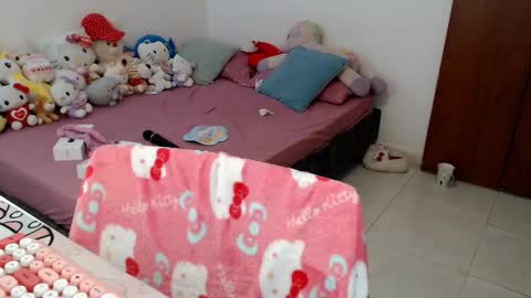 Snapshot of suckdreams19 chatting on February 7, 2026, 2:48 am Sofi Kitty online show from February 7, 2026, 2:48 am