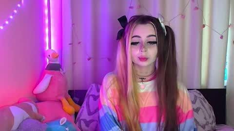 Snapshot of suemeow chatting on February 23, 2025, 5:56 am Sue online show from February 23, 2025, 5:56 am