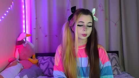 Snapshot of suemeow chatting on February 24, 2025, 1:24 am Sue online show from February 24, 2025, 1:24 am