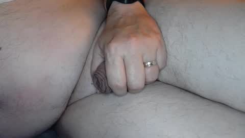 Snapshot of suessli chatting on November 6, 2025, 6:03 am Suessli online show from November 6, 2025, 6:03 am