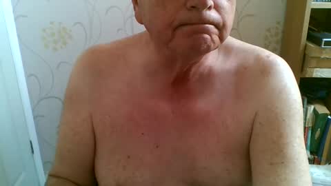 Snapshot of suffolkboy4 chatting on May 13, 2026, 2:58 pm suffolkboy4 online show from May 13, 2026, 2:58 pm
