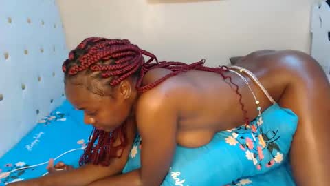 Snapshot of sugarlips_05 chatting on April 9, 2026, 7:41 pm sugar online show from April 9, 2026, 7:41 pm