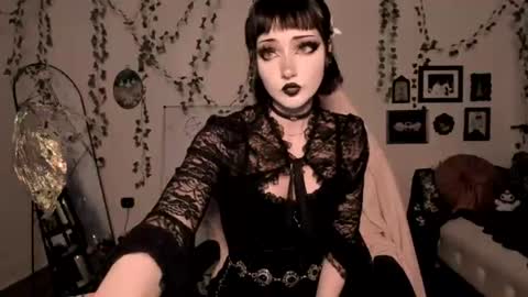 Ella online show from July 19, 2026, 2:59 am