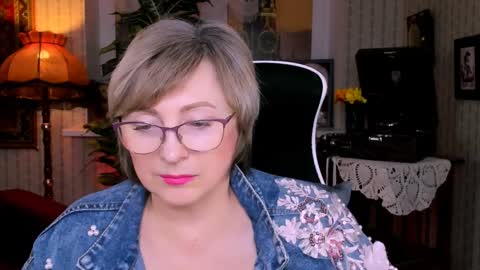 Snapshot of sugarvi chatting on January 18, 2025, 9:13 am Vivien online show from January 18, 2025, 9:13 am