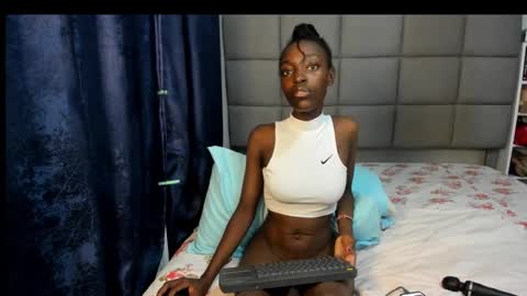 Snapshot of suhaila_suu chatting on January 8, 2025, 12:17 am suhaila_suu online show from January 8, 2025, 12:17 am