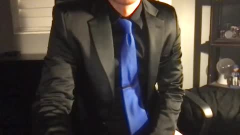 Snapshot of suitfetishez chatting on April 3, 2026, 5:38 am suitfetishez online show from April 3, 2026, 5:38 am