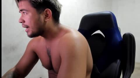 sukuna_hara online show from October 22, 2025, 2:28 pm