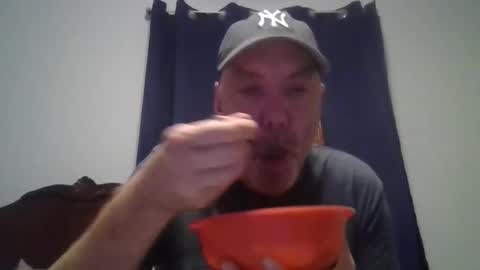 Sully online show from September 28, 2025, 11:32 pm