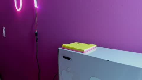 Diana online show from November 25, 2025, 6:08 pm