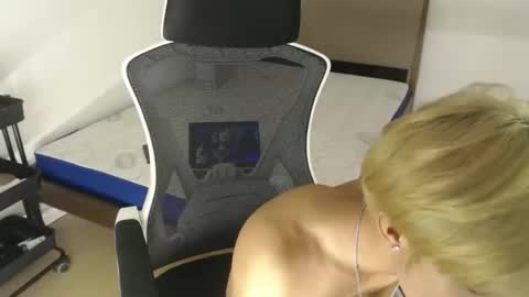 Snapshot of sultry_charls chatting on September 29, 2025, 1:05 pm sultry_charls online show from September 29, 2025, 1:05 pm