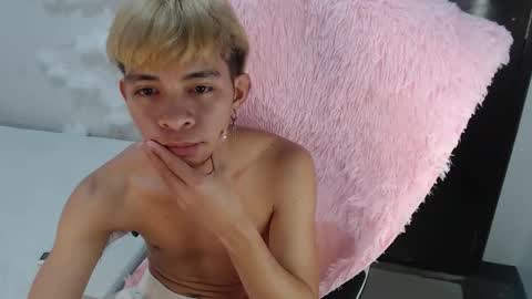 Snapshot of sultry_charls chatting on October 13, 2025, 12:21 am sultry_charls online show from October 13, 2025, 12:21 am