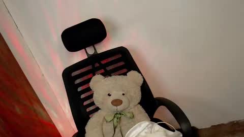 Snapshot of sultry_sirenxx chatting on March 8, 2025, 3:56 pm sultry_sirenxx online show from March 8, 2025, 3:56 pm