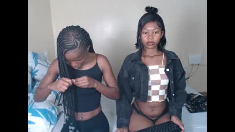 sultryvibesonly online show from November 17, 2025, 1:22 am