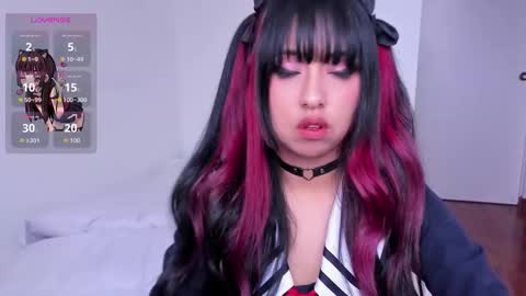 Nicolle  online show from January 16, 2026, 4:33 pm