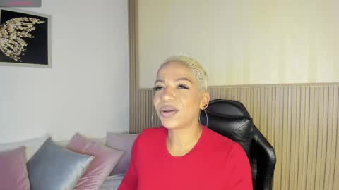 Snapshot of summer_night_ chatting on October 2, 2025, 11:50 am Summer online show from October 2, 2025, 11:50 am