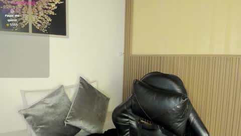 Summer online show from February 12, 2026, 11:27 am