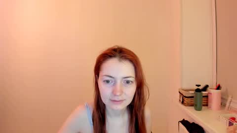 Summer Preston online show from December 22, 2025, 3:47 am