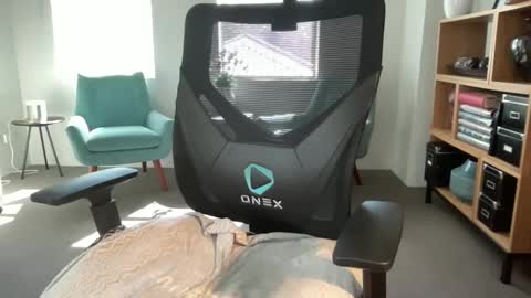 Snapshot of summerfun1975 chatting on February 10, 2025, 7:26 am Summerfun online show from February 10, 2025, 7:26 am