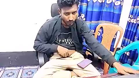 Snapshot of sumonbigboy215042 chatting on February 4, 2026, 3:12 am sumonblgboyr online show from February 4, 2026, 3:12 am