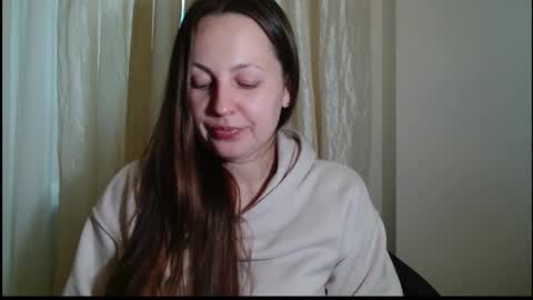 Snapshot of sun__shadow chatting on November 5, 2025, 12:27 pm sun__shadow online show from November 5, 2025, 12:27 pm