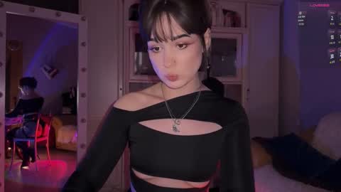 Miss Nelly online show from November 21, 2025, 7:45 pm