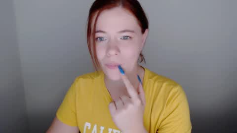 Snapshot of sun_lovely chatting on September 16, 2025, 8:43 pm Alexi online show from September 16, 2025, 8:43 pm