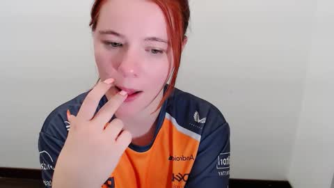 Snapshot of sun_lovely chatting on October 27, 2025, 2:37 am Alexi online show from October 27, 2025, 2:37 am