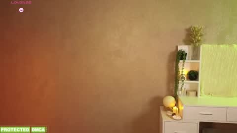 Tina. Im topless model  online show from January 6, 2026, 4:54 pm