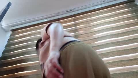 Snapshot of sunflower_dance chatting on October 8, 2025, 8:39 pm Jeraldine online show from October 8, 2025, 8:39 pm