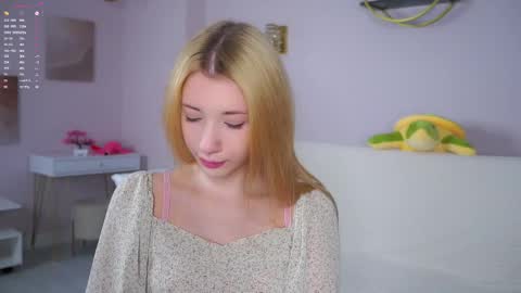 Lily online show from February 7, 2026, 2:43 pm