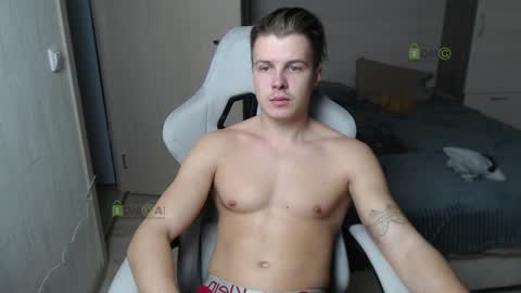 Snapshot of sunny1girl chatting on January 31, 2025, 2:39 pm Alice and Sergey online show from January 31, 2025, 2:39 pm