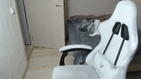 Snapshot of sunny1girl chatting on February 3, 2025, 5:03 pm Alice and Sergey online show from February 3, 2025, 5:03 pm