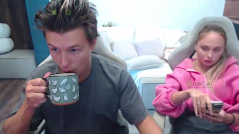 Snapshot of sunny1girl chatting on October 1, 2025, 7:58 am Alice and Sergey online show from October 1, 2025, 7:58 am