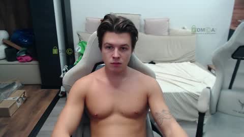 Snapshot of sunny1girl chatting on November 6, 2025, 7:09 am Alice and Sergey online show from November 6, 2025, 7:09 am