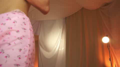 Snapshot of sunny_maria chatting on December 10, 2024, 11:51 pm Maria online show from December 10, 2024, 11:51 pm