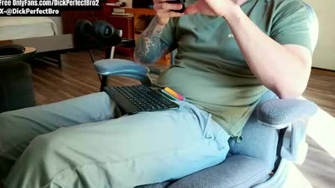 sunny valentine online show from April 17, 2026, 1:14 pm