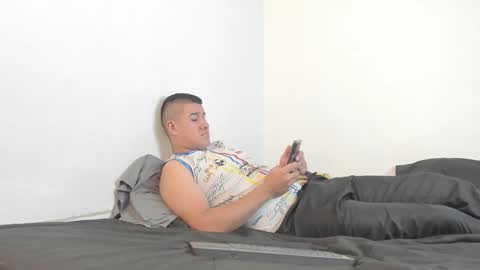 Snapshot of sunnyandevan chatting on December 14, 2024, 11:12 pm Christian Vanessa online show from December 14, 2024, 11:12 pm