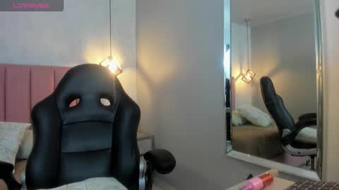  S U N N Y online show from January 15, 2026, 12:43 pm